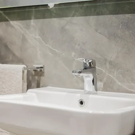 Lejlighed Mulberry Ph 2bed Insane Views! By Homely