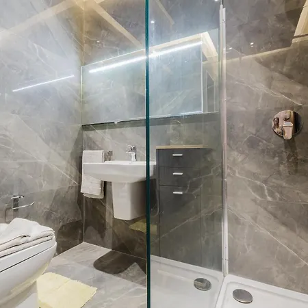 Lejlighed Mulberry Ph 2bed Insane Views! By Homely *