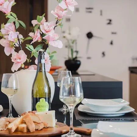 Lejlighed Mulberry Ph 2bed Insane Views! By Homely *