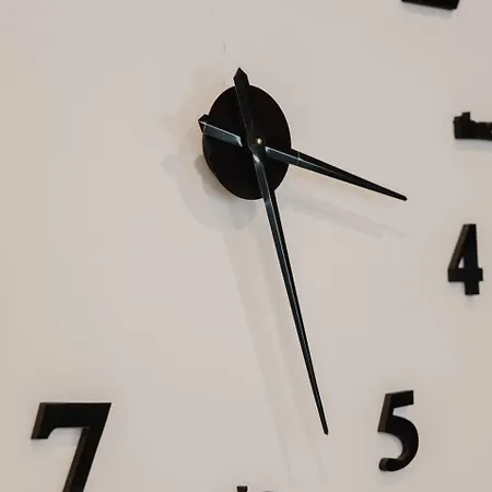 Mulberry Ph 2bed Insane Views! By Homely