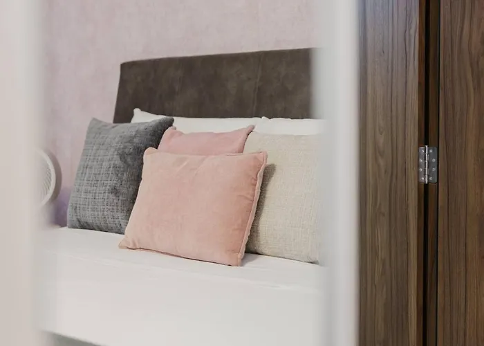 Daire Mulberry Ph 2bed Insane Views! By Homely *