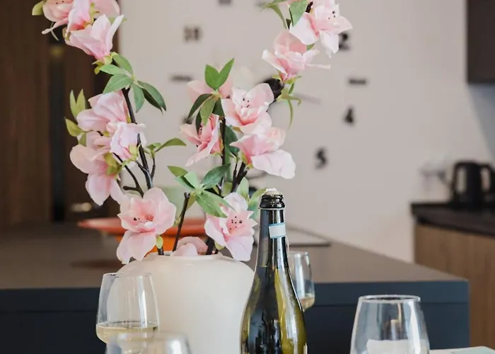 Mulberry Ph 2bed Insane Views! By Homely Daire St. Paul's Bay