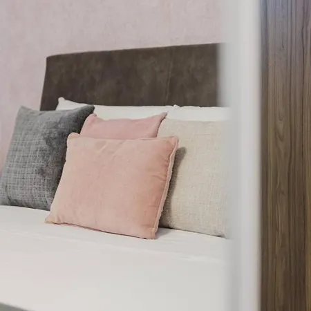 Daire Mulberry Ph 2bed Insane Views! By Homely *