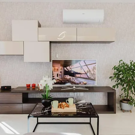 Mulberry Ph 2bed Insane Views! By Homely St. Paul's Bay